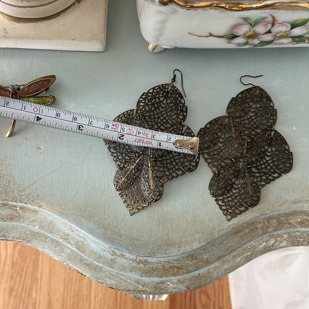Larger laced Filagree earrings - Picture 3 of 4